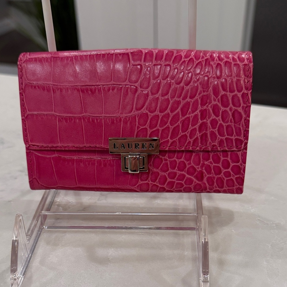 Pink Lauren Ralph Lauren Croc-Embossed Women's Clutch